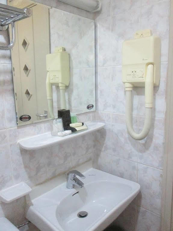 Al Sharq - Baithans Sharjah