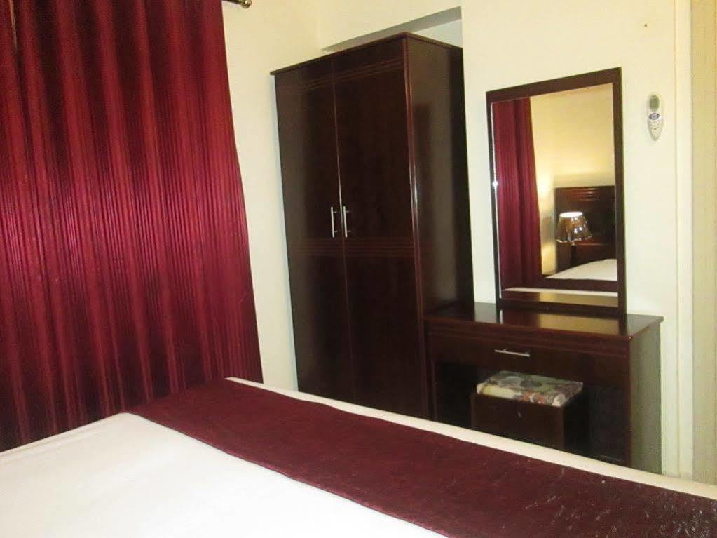 Al Sharq - Baithans Sharjah