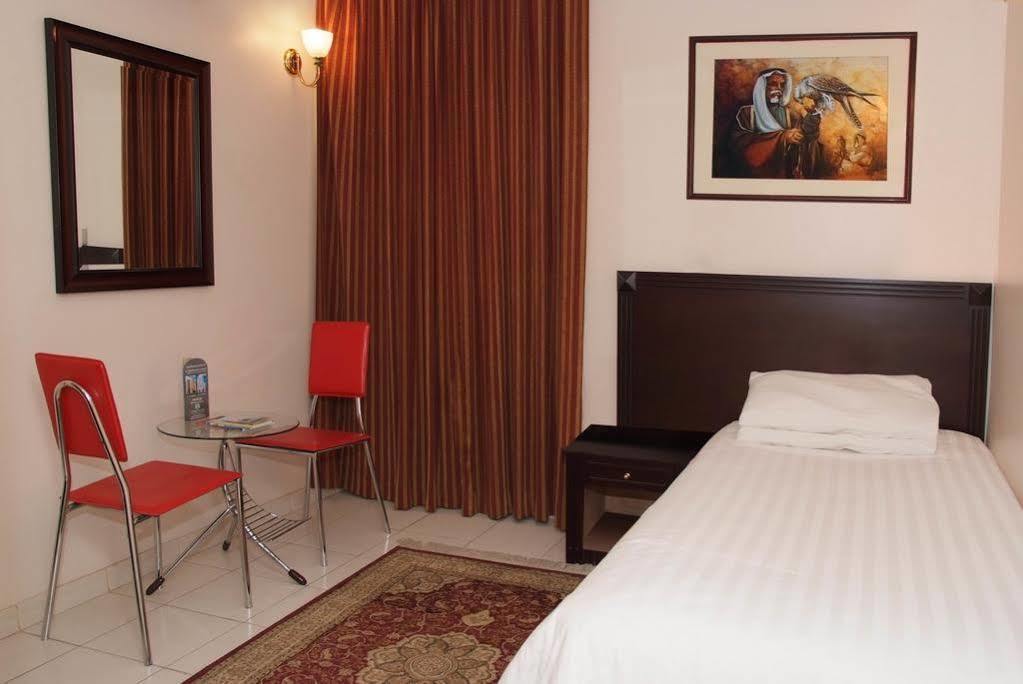Al Sharq - Baithans Hotel